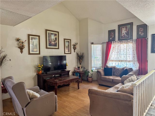 37050 Casa Grande, Palmdale, CA 93550