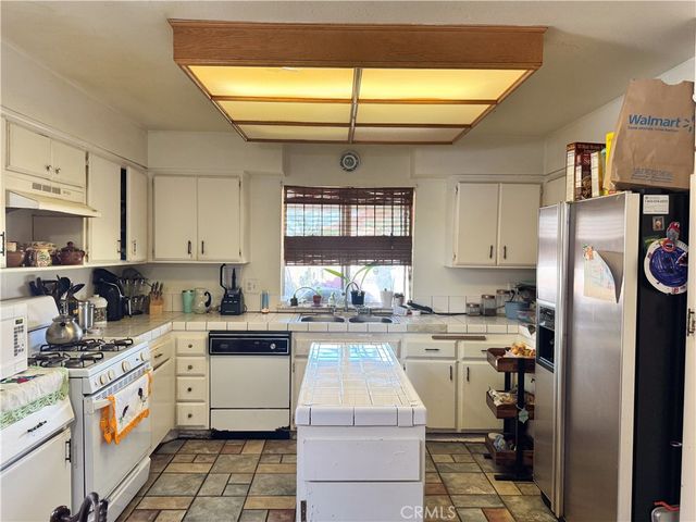 37050 Casa Grande, Palmdale, CA 93550