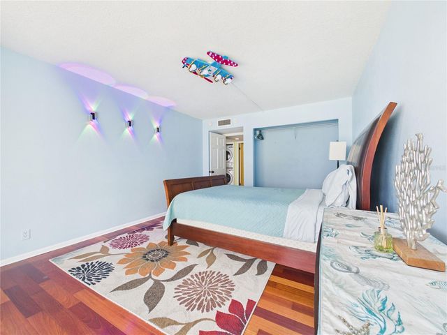 1400 GULF BOULEVARD 212, Clearwater Beach, FL 33767