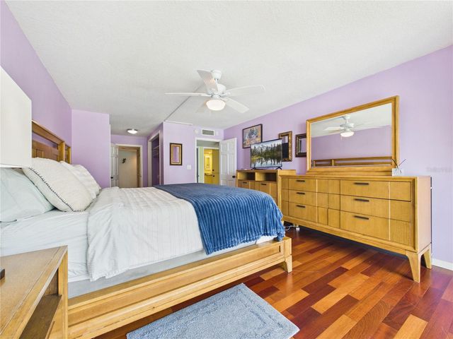 1400 GULF BOULEVARD 212, Clearwater Beach, FL 33767