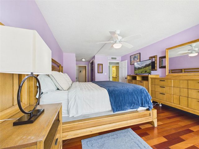 1400 GULF BOULEVARD 212, Clearwater Beach, FL 33767