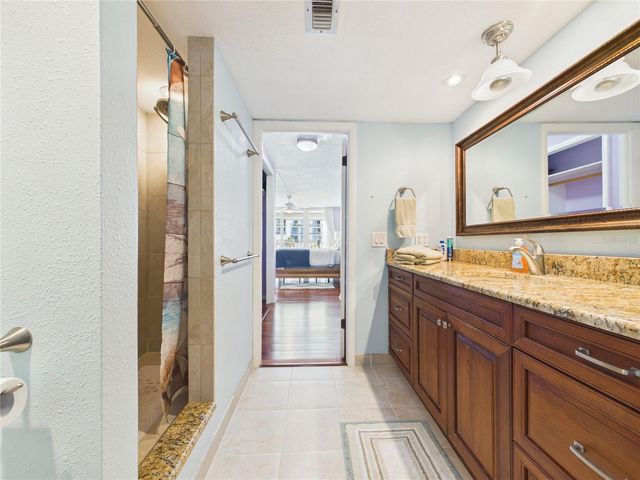 1400 GULF BOULEVARD 212, Clearwater Beach, FL 33767