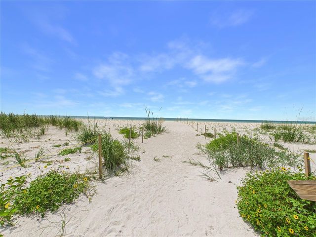 1400 GULF BOULEVARD 212, Clearwater Beach, FL 33767