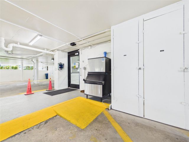 1400 GULF BOULEVARD 212, Clearwater Beach, FL 33767