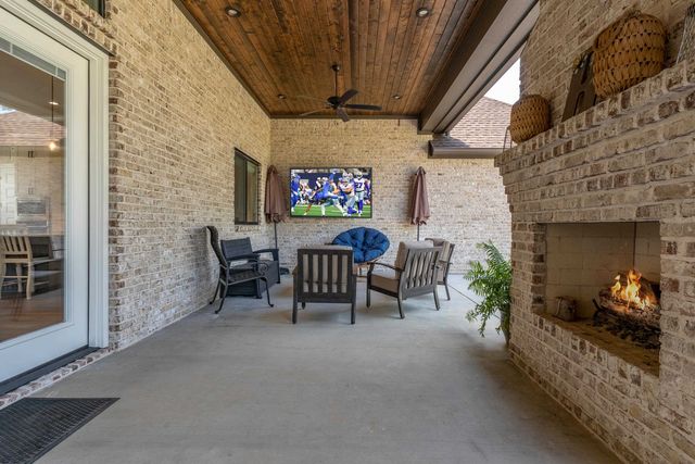 160 Mallard Cove, Longview, TX 75602