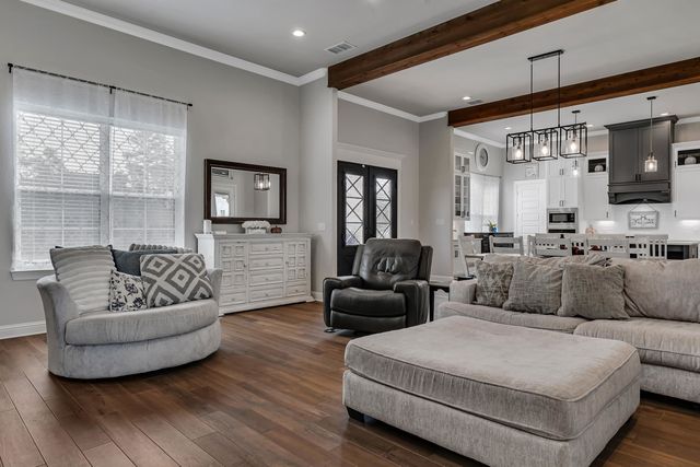 160 Mallard Cove, Longview, TX 75602