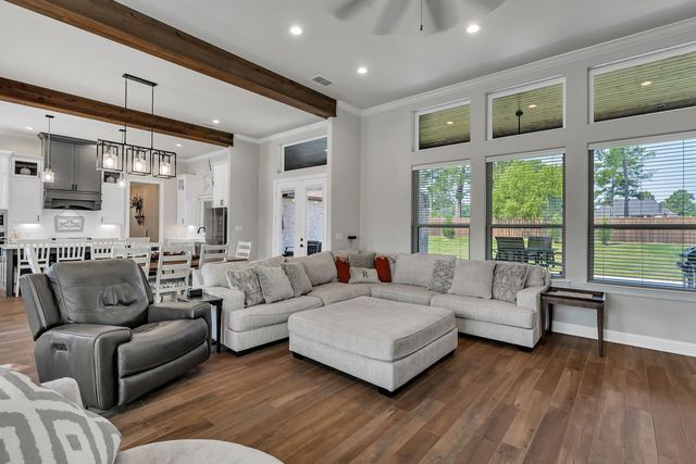 160 Mallard Cove, Longview, TX 75602