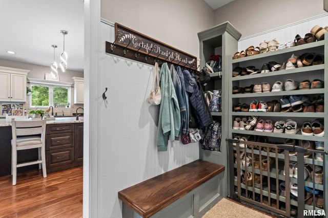 6644 REAGAN Drive, Cantrall, IL 62625