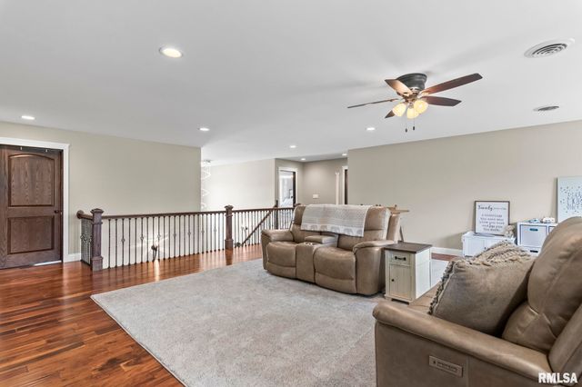 6644 REAGAN Drive, Cantrall, IL 62625