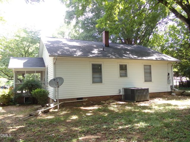 511 Cheeks Lane, Graham, NC 27253