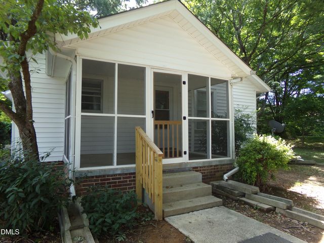 511 Cheeks Lane, Graham, NC 27253