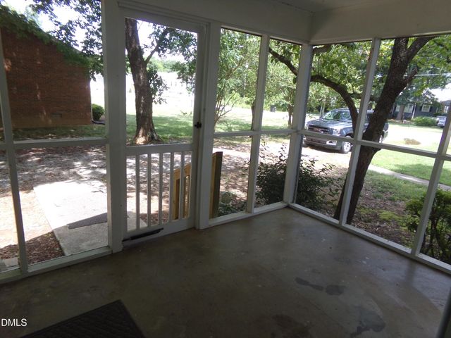 511 Cheeks Lane, Graham, NC 27253