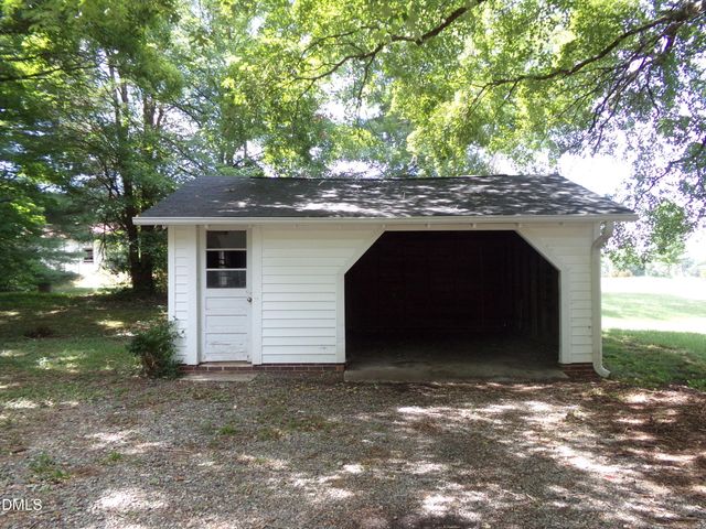 511 Cheeks Lane, Graham, NC 27253