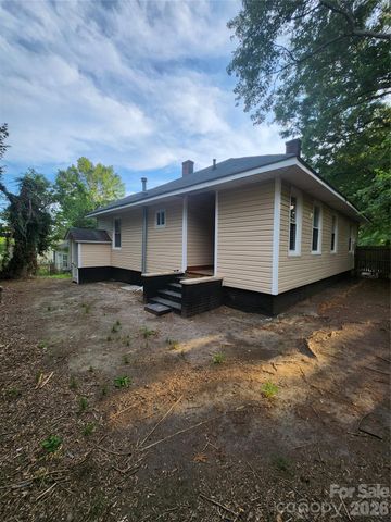 106 N Liberty Street, Gastonia, NC 28052