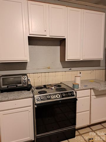 106 N Liberty Street, Gastonia, NC 28052