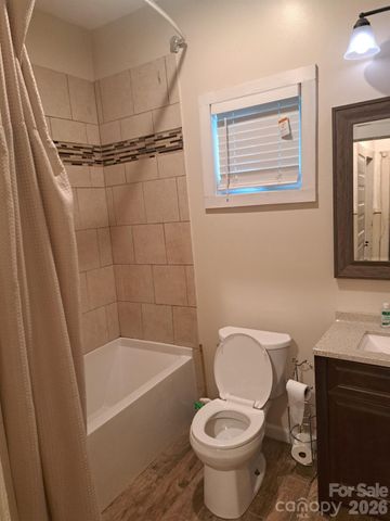 106 N Liberty Street, Gastonia, NC 28052