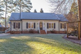 203 Pinewood Drive, Apex, NC 27502