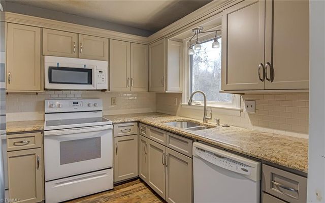 2057 Claxton SW Drive, Winston-salem, NC 27127