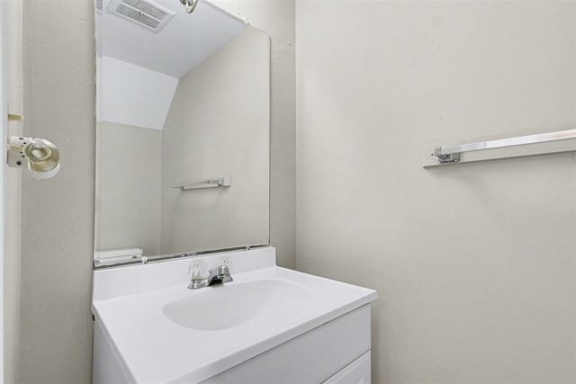 3632 Kenbrooke Court, Kalamazoo, MI 49006