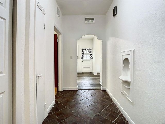 2211 DURHAM STREET, Tampa, FL 33605