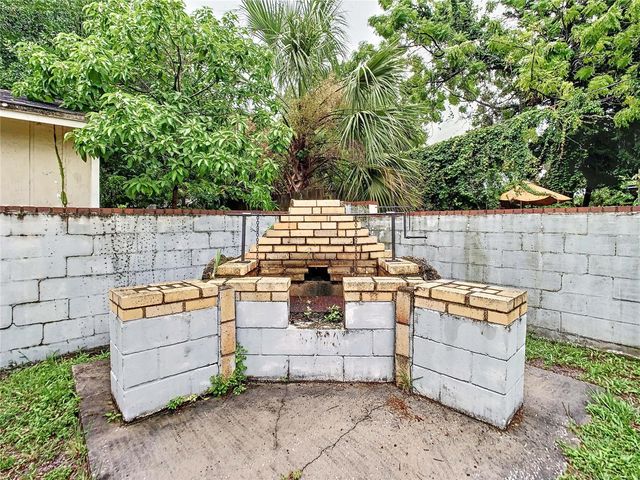 2211 DURHAM STREET, Tampa, FL 33605