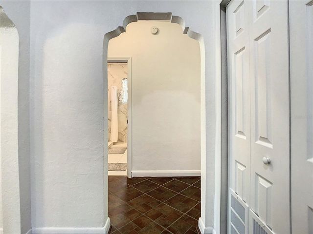 2211 DURHAM STREET, Tampa, FL 33605