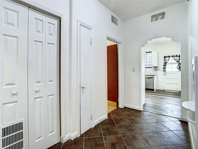2211 DURHAM STREET, Tampa, FL 33605