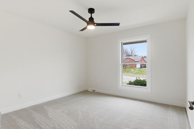 668 Cromwell Way, Lexington, KY 40503