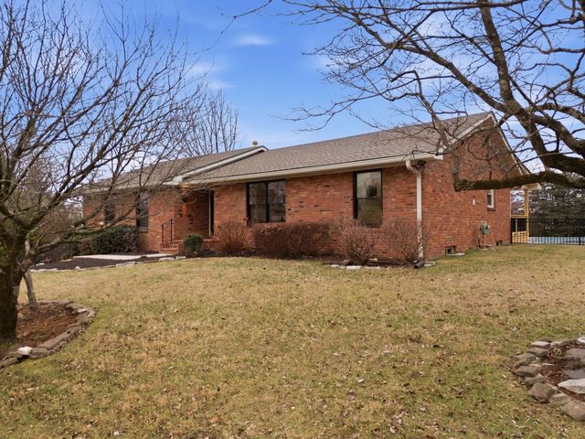 668 Cromwell Way, Lexington, KY 40503