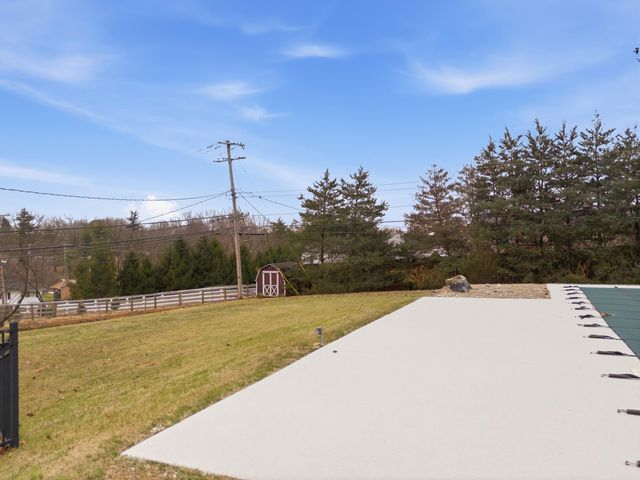 668 Cromwell Way, Lexington, KY 40503