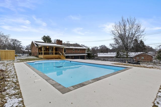 668 Cromwell Way, Lexington, KY 40503