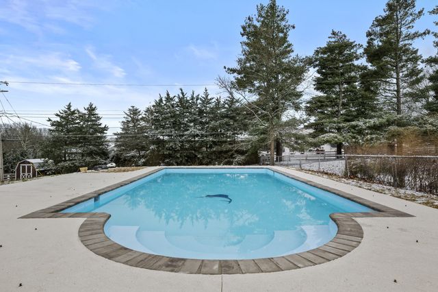 668 Cromwell Way, Lexington, KY 40503