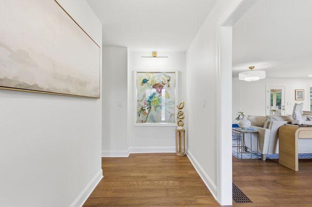 668 Cromwell Way, Lexington, KY 40503