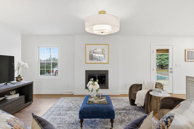 668 Cromwell Way, Lexington, KY 40503