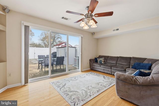 4406 ERNIE DAVIS CIR, Philadelphia, PA 19154