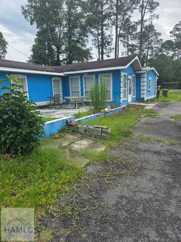1305 4th Street Ext, Jesup, GA 31545