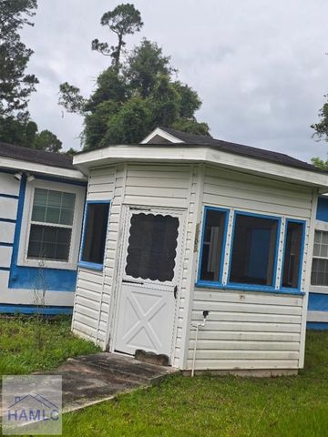 1305 4th Street Ext, Jesup, GA 31545