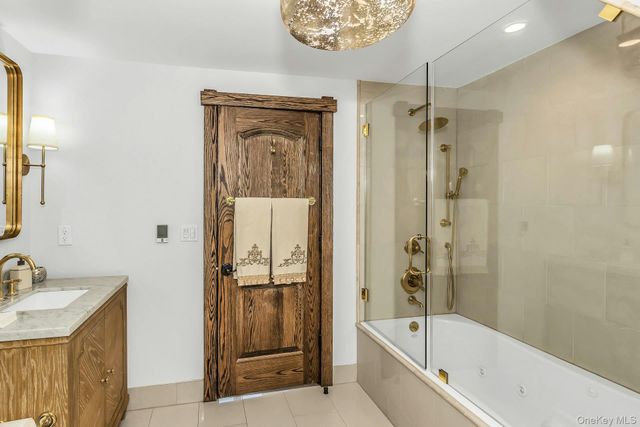 91 Crescent Beach Road, Glen Cove, NY 11542