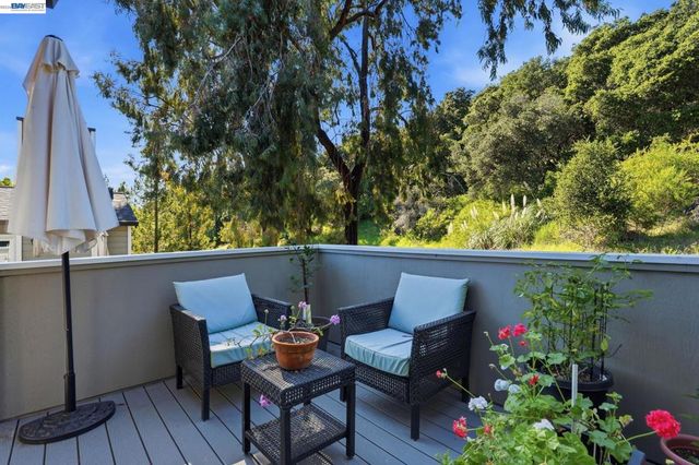 515 Canyon Oaks Dr F, Oakland, CA 94605