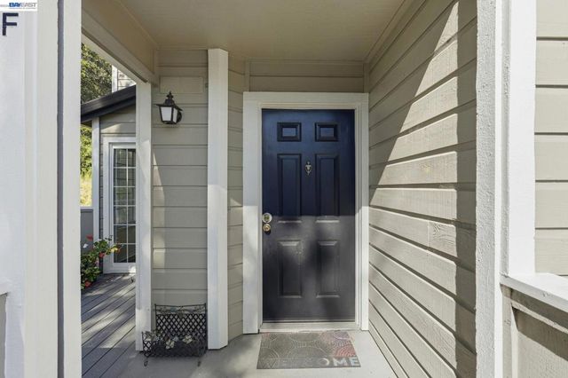 515 Canyon Oaks Dr F, Oakland, CA 94605