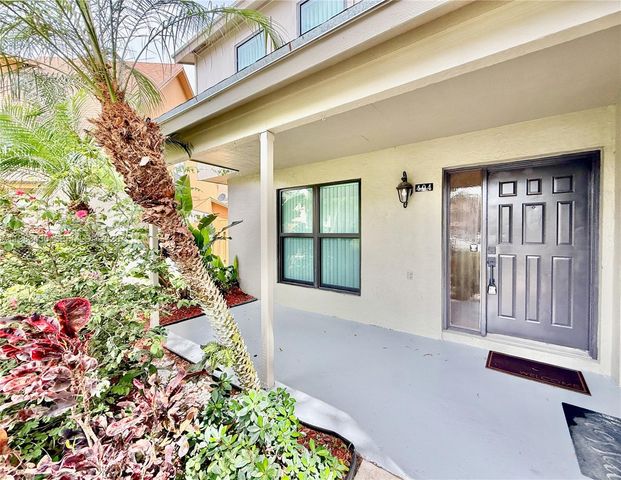 404 Sandtree Dr, Palm Beach Gardens, FL 33403