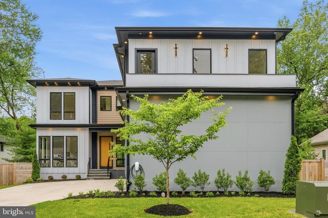 909 MYERS CIR SW, Vienna, VA 22180