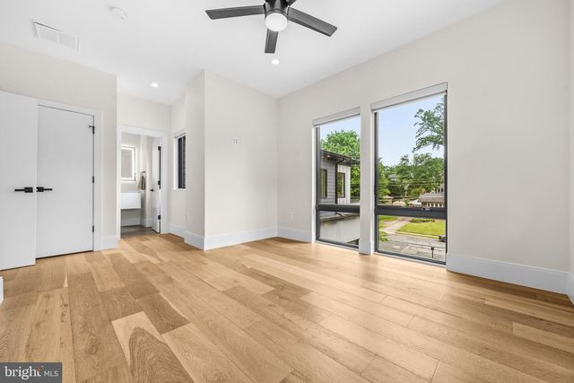 909 MYERS CIR SW, Vienna, VA 22180