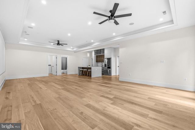 909 MYERS CIR SW, Vienna, VA 22180