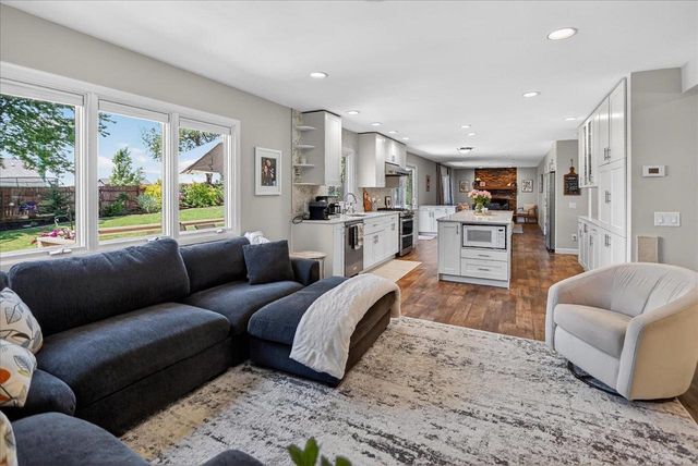 6685 Winding Way, Deforest, WI 53532