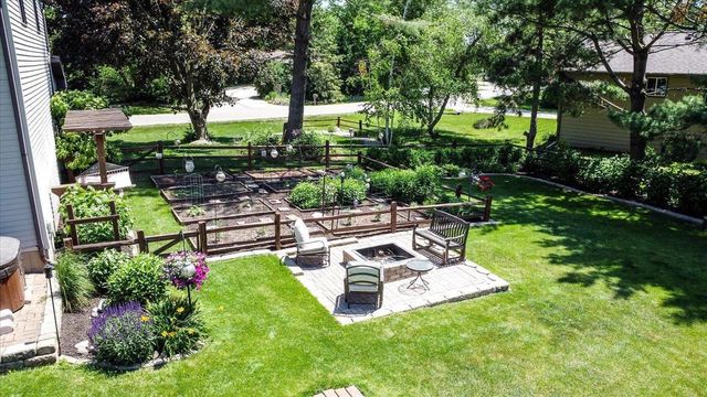 6685 Winding Way, Deforest, WI 53532