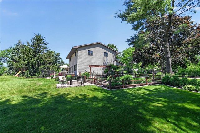 6685 Winding Way, Deforest, WI 53532