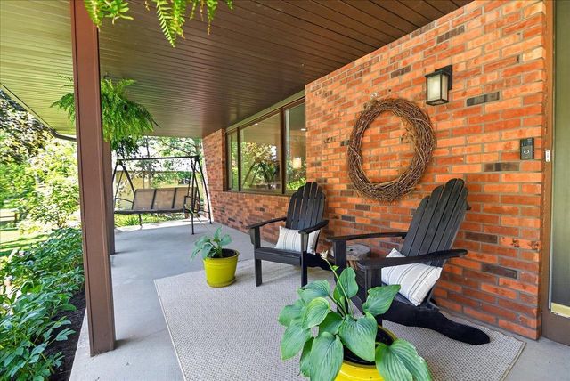 6685 Winding Way, Deforest, WI 53532