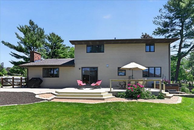 6685 Winding Way, Deforest, WI 53532