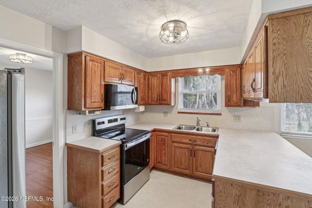 2871 BROOKWOOD Road, Orange Park, FL 32073